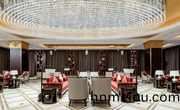 酒店大(da)堂傢(jia)具