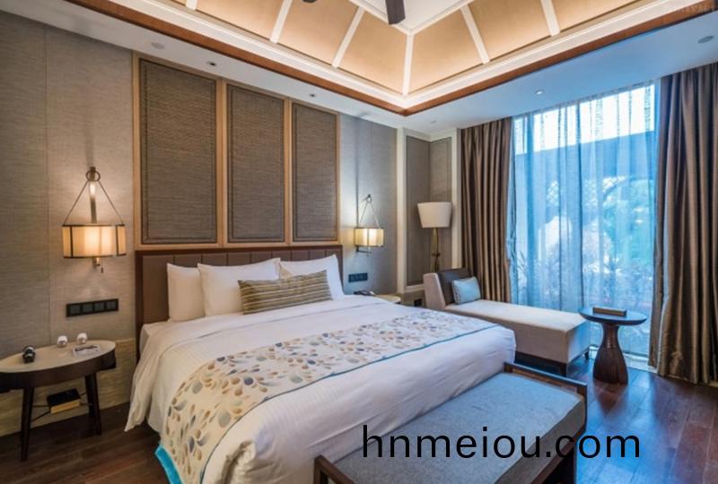 　酒店客(ke)房傢(jia)具