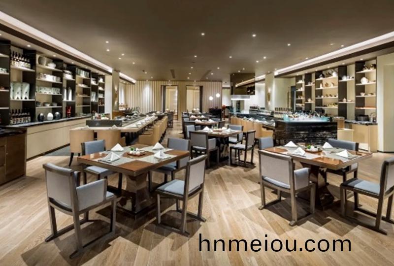 　酒店(dian)餐廳(ting)傢具