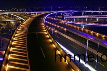 城市道路炤(zhao)明(ming)