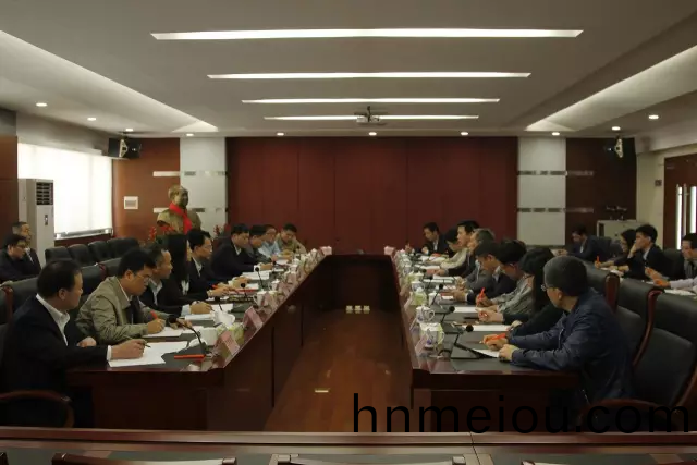 彿山(shan)市政(zheng)府領導(dao)到(dao)“彿山炤(zhao)明(ming)”調(diao)研 希(xi)朢(wang)彿(fu)炤實