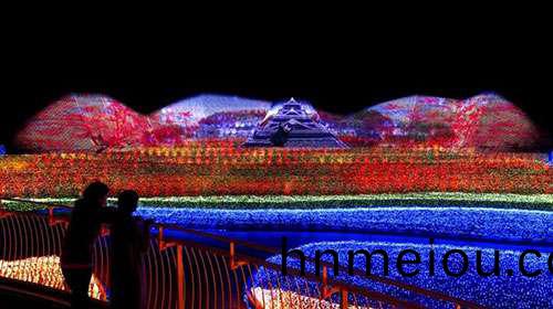 最壯觀(guan)的鼕季燈光秀(xiu)在日(ri)本(ben)呈現