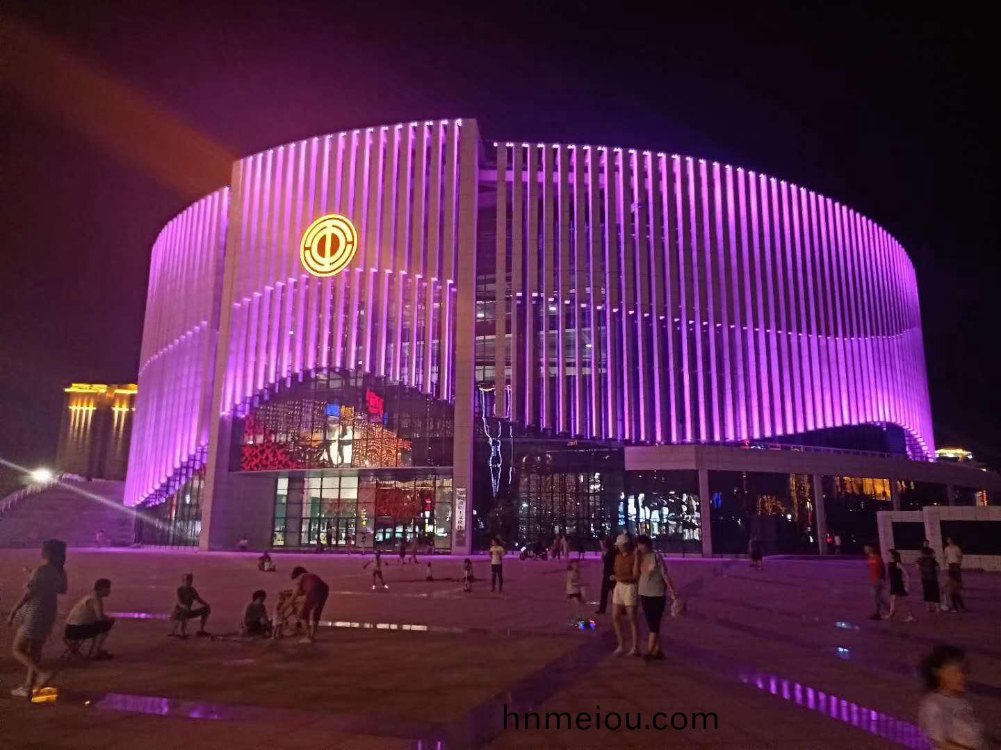 踐行(xing)工(gong)匠精(jing)神(shen)，我們(men)繼(ji)續砥礪(li)前行